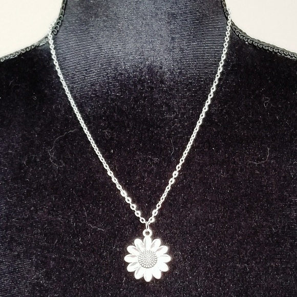 SUNFLOWER SILVER NECKLACE Boho Hippie Statement - Picture 1 of 4